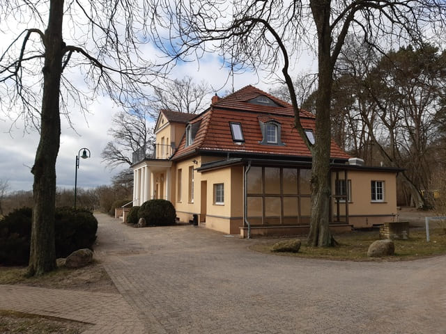 Giutshaus Blütenberg