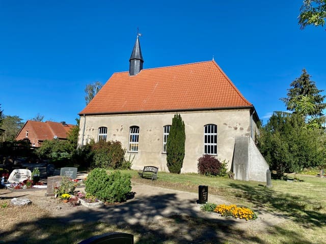 Dorfkirche Barnewitz<BR />Foto von Ulrich Gießmann