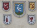 Wappen im Burghof