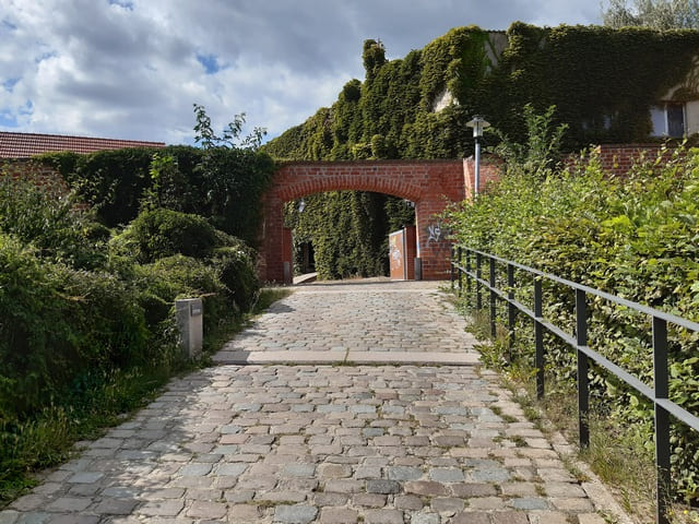 An der Mauer