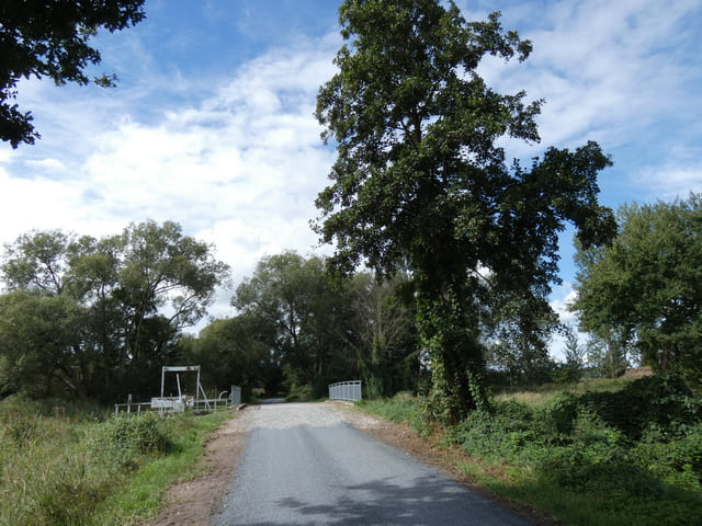 Wehranlage an der Plane